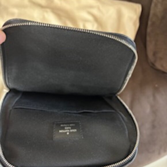 Louis Vuitton Damier Graphite Avenue Slingbag - Picture 6 of 12